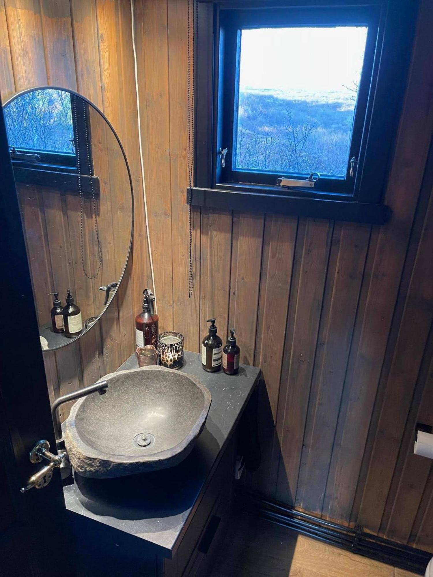Cozy 3Br Summerhouse With Hot Tub In South Iceland Selfoss Exterior photo