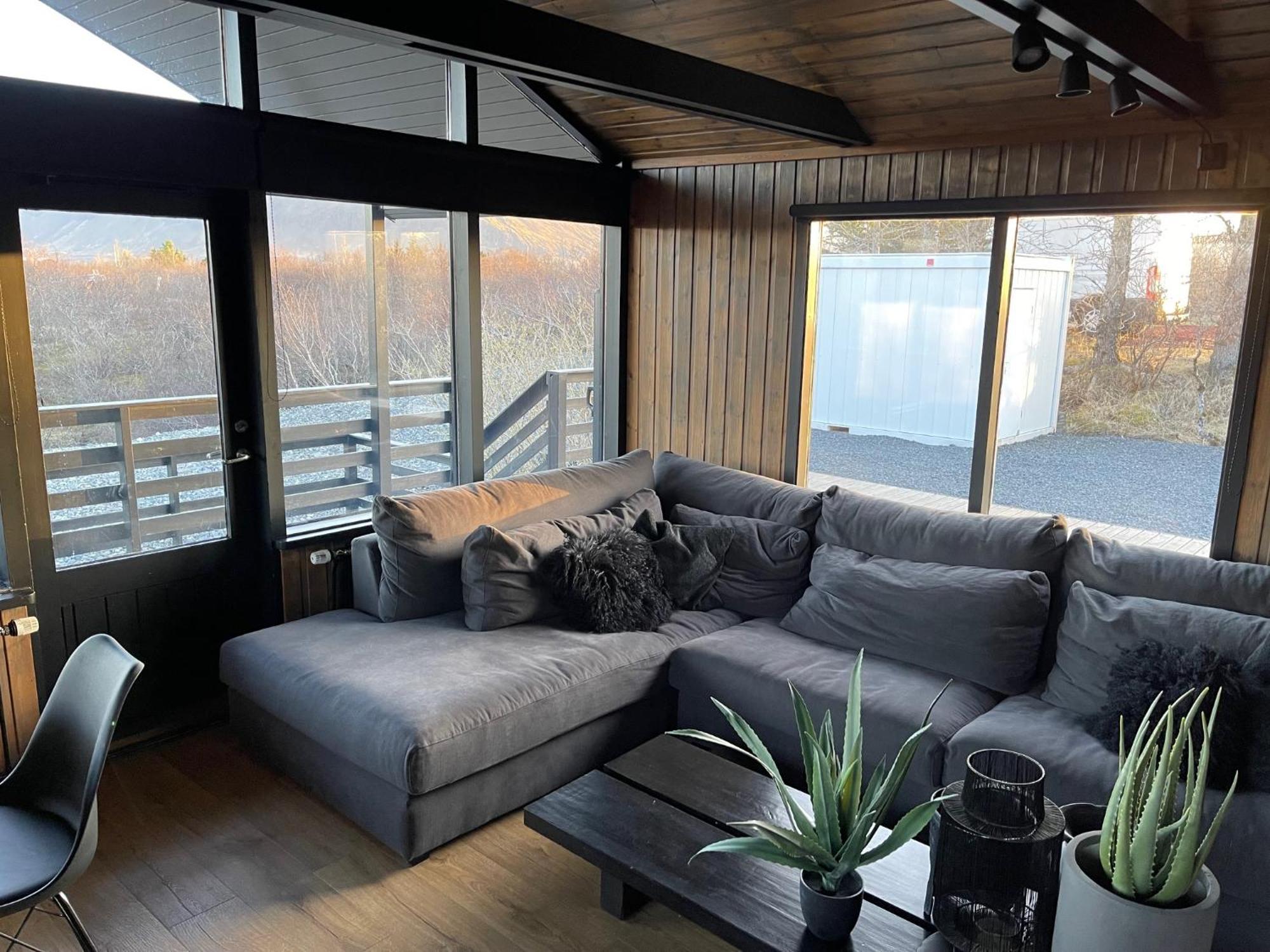 Cozy 3Br Summerhouse With Hot Tub In South Iceland Selfoss Exterior photo